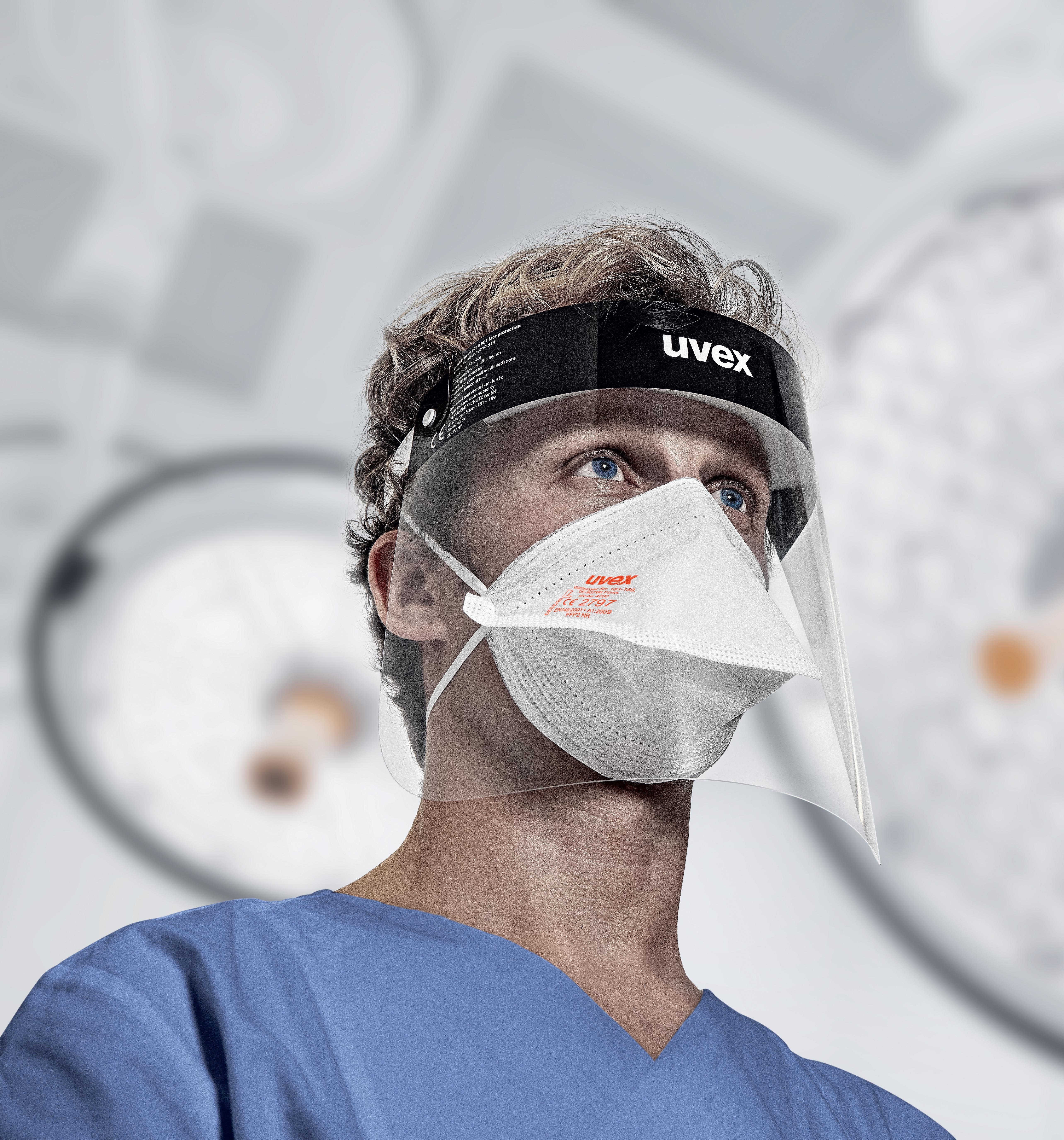 disposable face shield wearer disposable face shield wearer